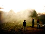 machu pichu dans la brume, image crative common